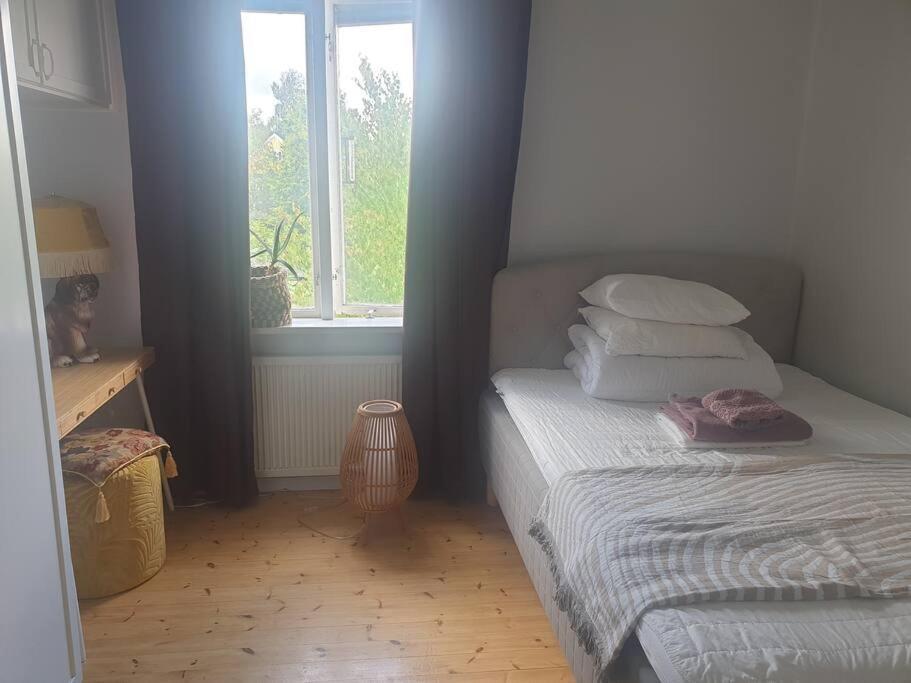 Centrala Stan- 2-Rums Gaestsvit, Perfekt Foer Kollegor Som Oenskar Separata Rum Umeå Exteriör bild